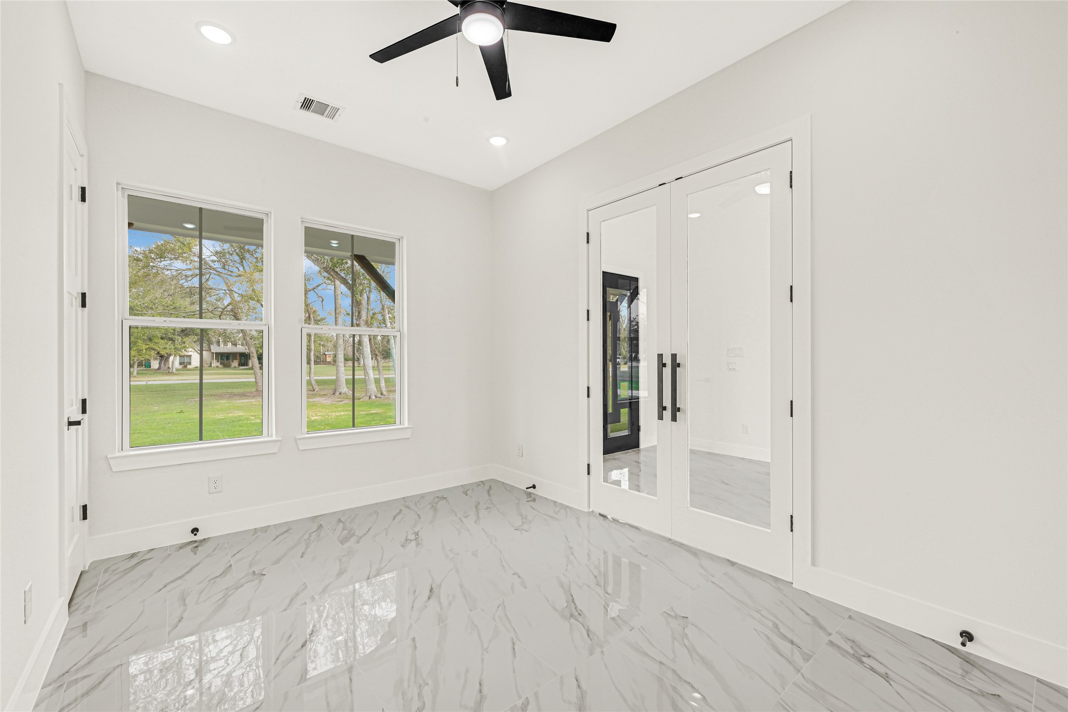 16915 Hamill Drive Rosharon, TX 77583 - Photo 18 of 36