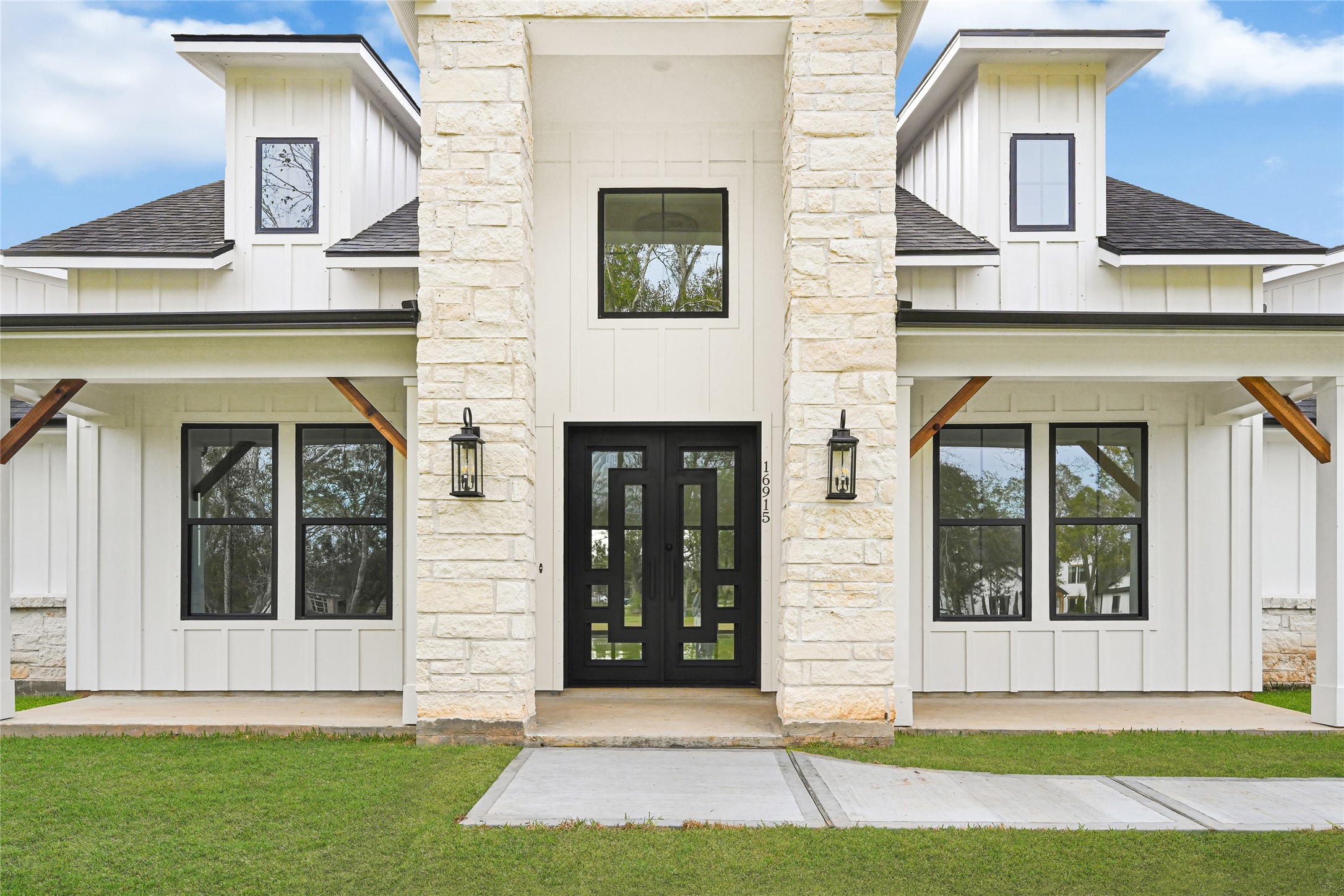 16915 Hamill Drive Rosharon, TX 77583 - Photo 5 of 36