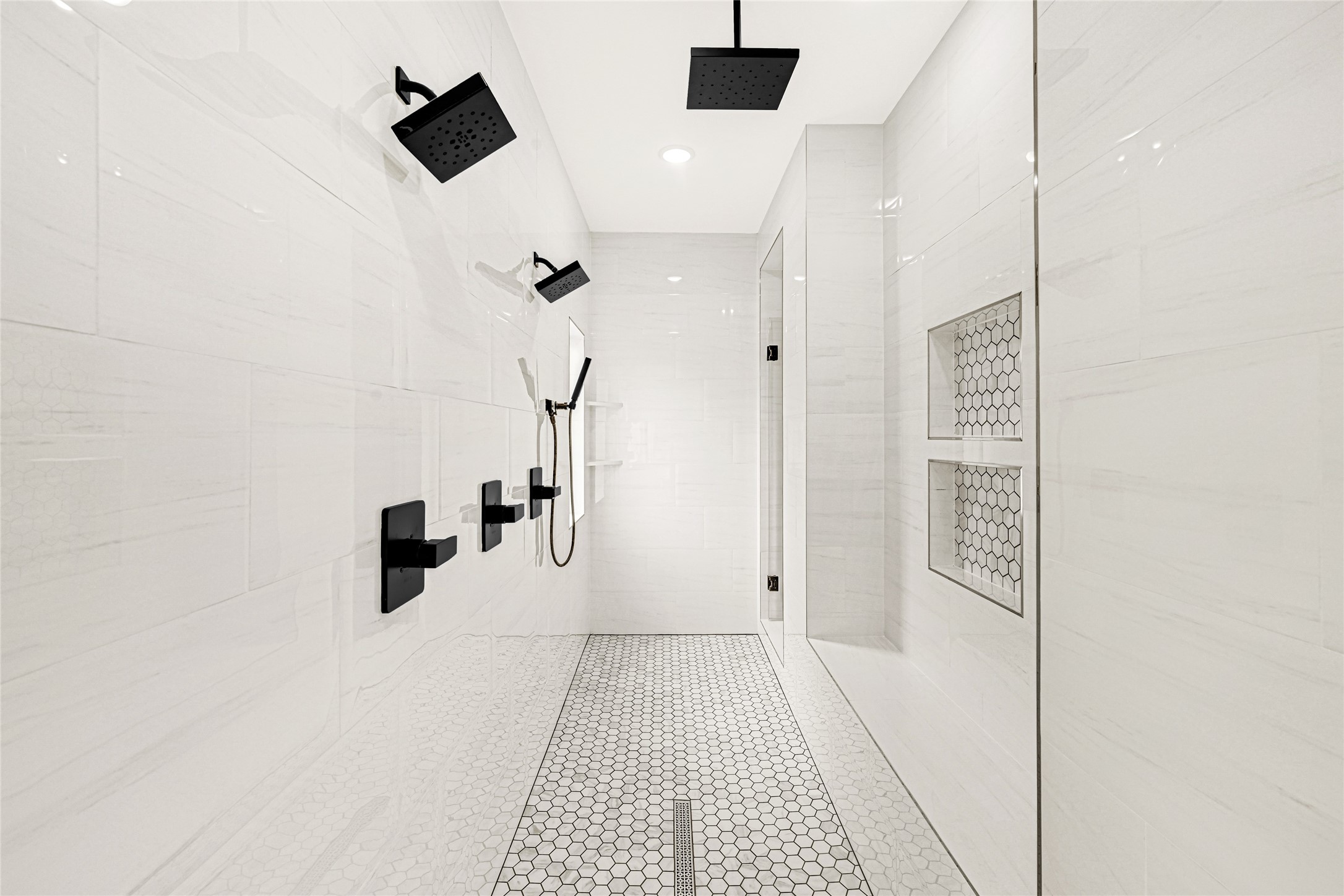 16915 Hamill Drive Rosharon, TX 77583 - Photo 7 of 36