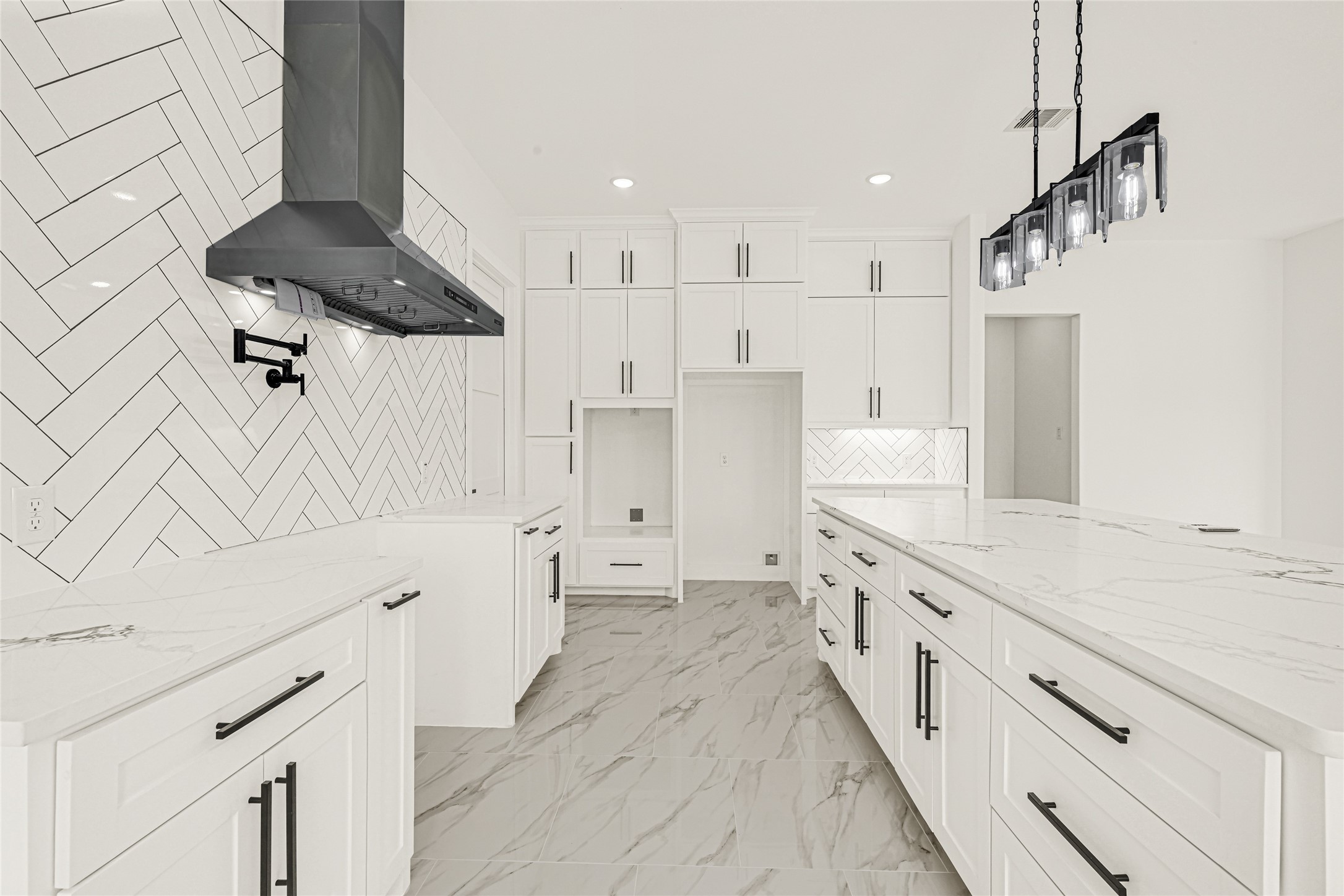 16915 Hamill Drive Rosharon, TX 77583 - Photo 10 of 36