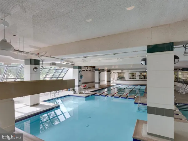 $2,300 | 205 Yoakum Parkway, Unit 804, Alexandria, VA 22304