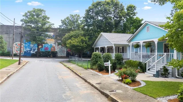 $689,900 | 114 Tye Street Southeast, Atlanta, GA 30316