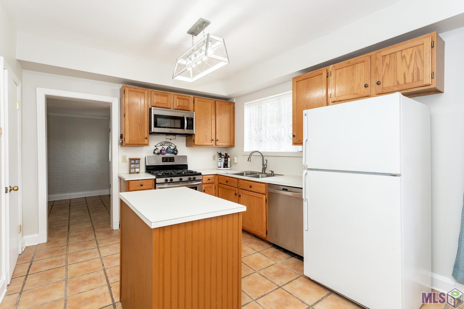 9042 Redbud Street Baton Rouge, LA 70815 - Photo 8 of 19 Gallery Image 8