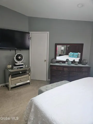 $1,600 | 59 Winners Circle, Saratoga Springs, NY 12866