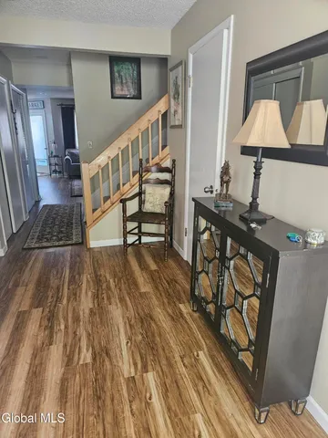 $1,600 | 59 Winners Circle, Saratoga Springs, NY 12866