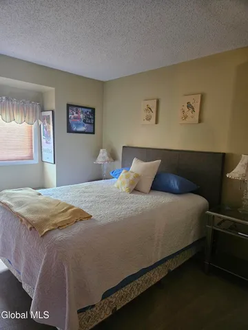 $1,600 | 59 Winners Circle, Saratoga Springs, NY 12866