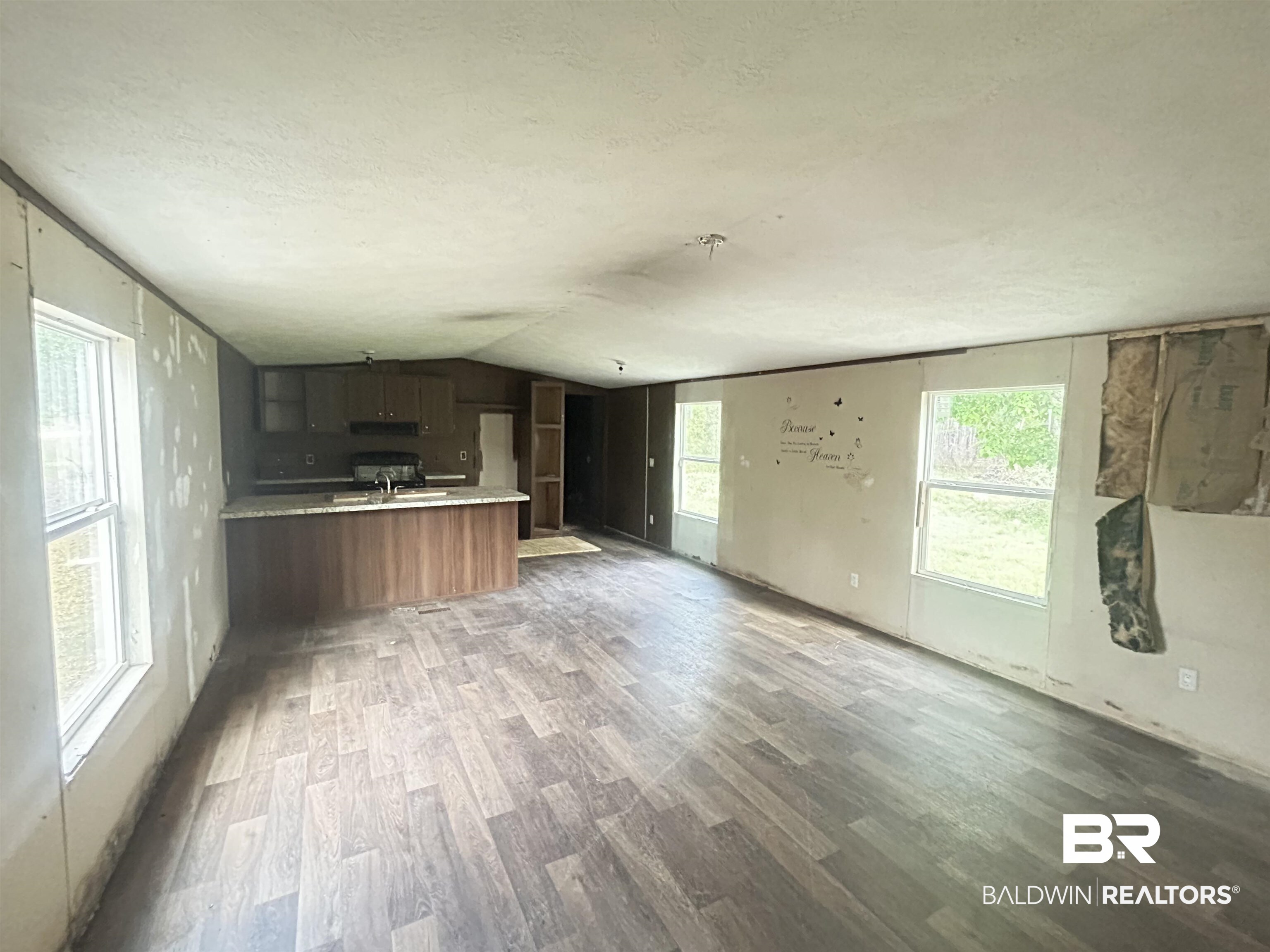 5451 Deakle Road Theodore, AL 36582 - Photo 6 of 11