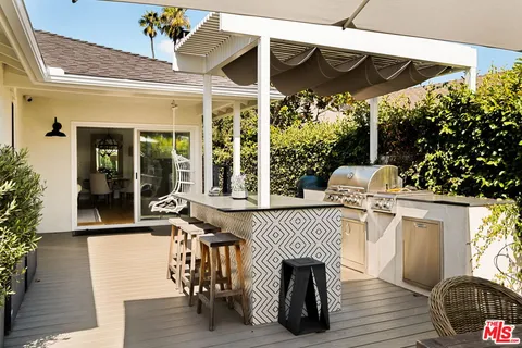 $1,450,000 | 6265 Van Noord Avenue, Van Nuys, CA 91401