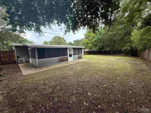 $299,900 | 2005 Peyton Drive, Pensacola, FL 32503