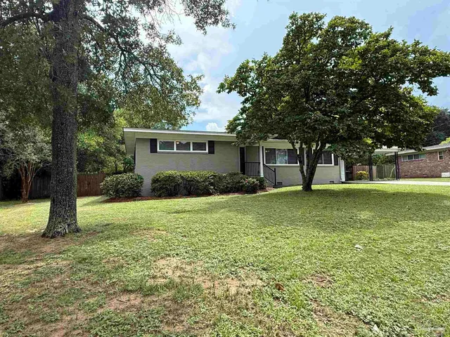 $299,900 | 2005 Peyton Drive, Pensacola, FL 32503