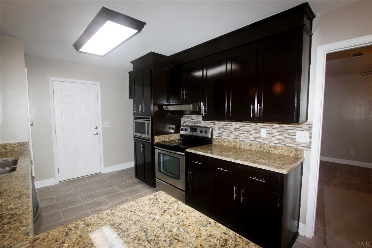 2311 Ryale Road Cantonment, FL 32533 - Photo 12 of 39 Gallery Image 12