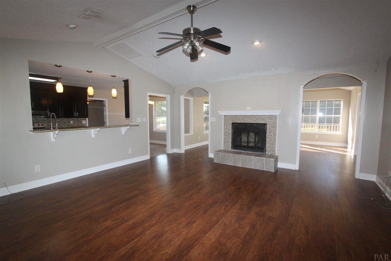 2311 Ryale Road Cantonment, FL 32533 - Photo 4 of 39 Gallery Image 4
