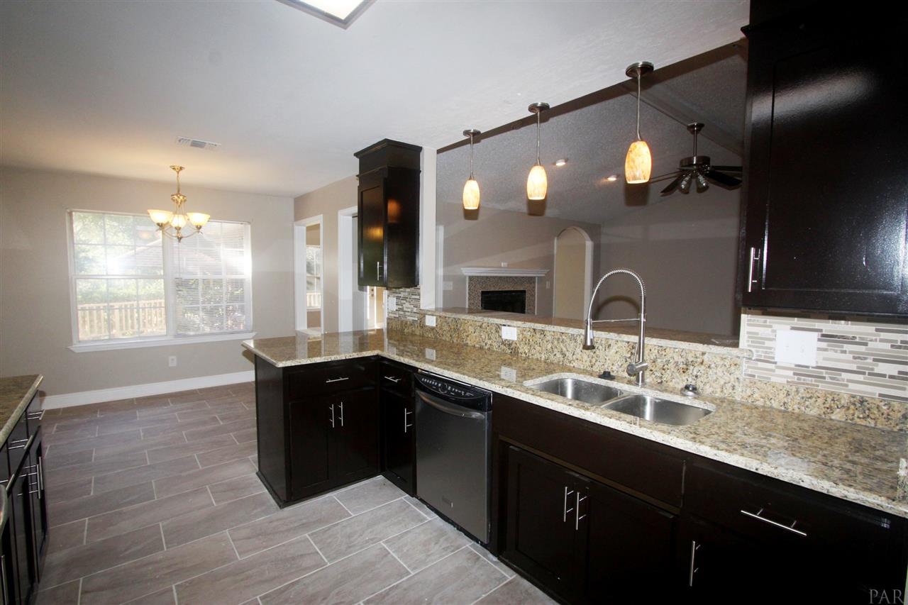 2311 Ryale Road Cantonment, FL 32533 - Photo 10 of 39 Gallery Image 10
