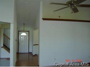 302 Bristol Road Chatham, IL 62629 - Photo 4 of 12 Gallery Image 4