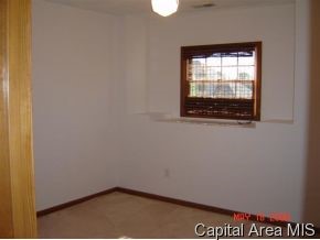 302 Bristol Road Chatham, IL 62629 - Photo 8 of 12 Gallery Image 8