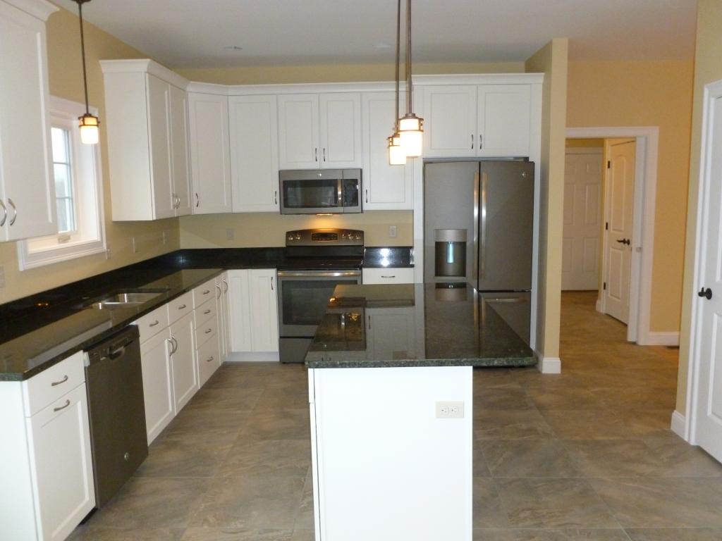 3076 South Road Williston, VT 05495 - Photo 3 of 22