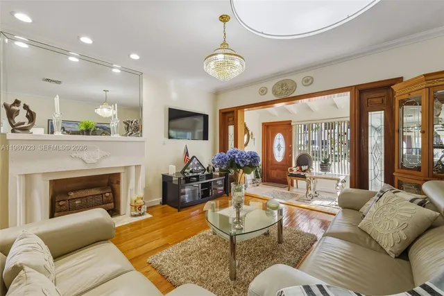 $1,375,000 | Surfside, Surfside, FL 33154