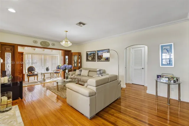 $1,375,000 | Surfside, Surfside, FL 33154