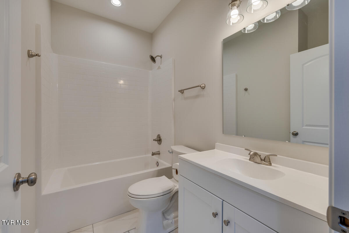 856 Granby Road Kingsport, TN 37660 - Photo 10 of 35 019