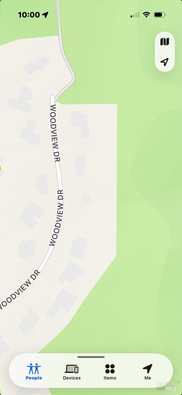 4727 Woodview Drive Santa Rosa, CA 95405 - Photo 45 of 46 a bathroom with a sink and a white bath tub