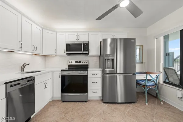 $450,000 | 1250 Tennis Pl Court, Unit B24, Sanibel, FL 33957