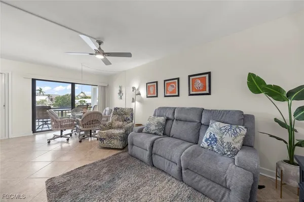 $450,000 | 1250 Tennis Pl Court, Unit B24, Sanibel, FL 33957