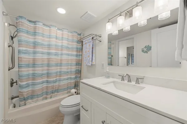 $450,000 | 1250 Tennis Pl Court, Unit B24, Sanibel, FL 33957