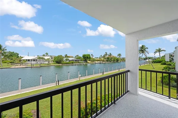 $450,000 | 1250 Tennis Pl Court, Unit B24, Sanibel, FL 33957