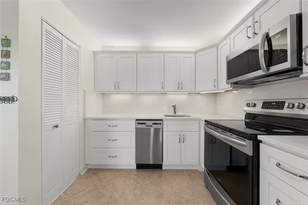 $450,000 | 1250 Tennis Pl Court, Unit B24, Sanibel, FL 33957