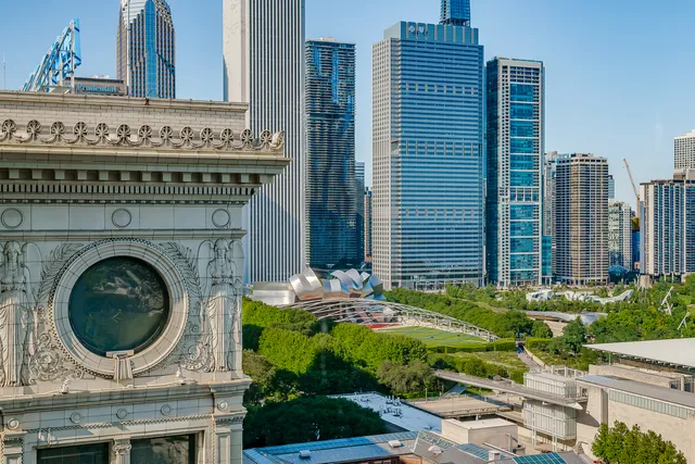 $899,000 | 310 South Michigan Avenue, Unit 1900, Chicago, IL 60604