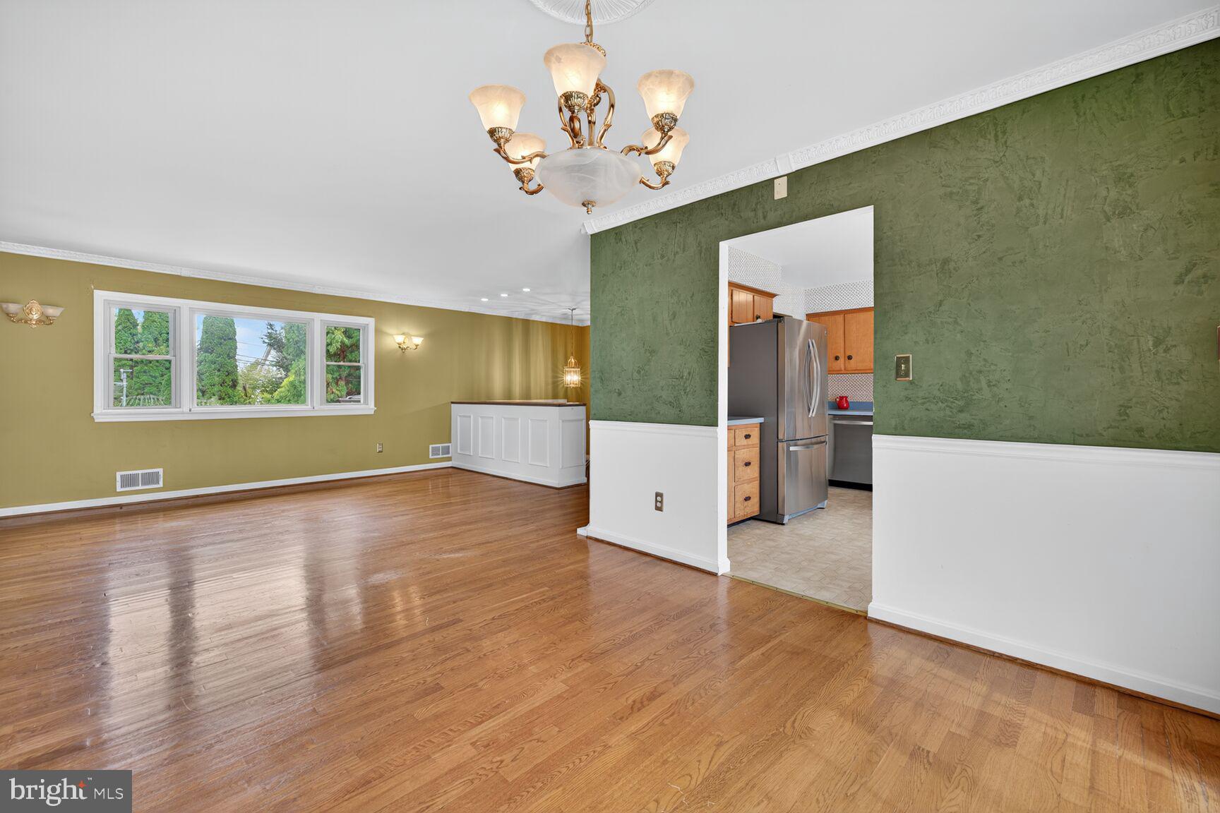 12512 West Old Baltimore Road Boyds, MD 20841 - Photo 6 of 32 Dining room