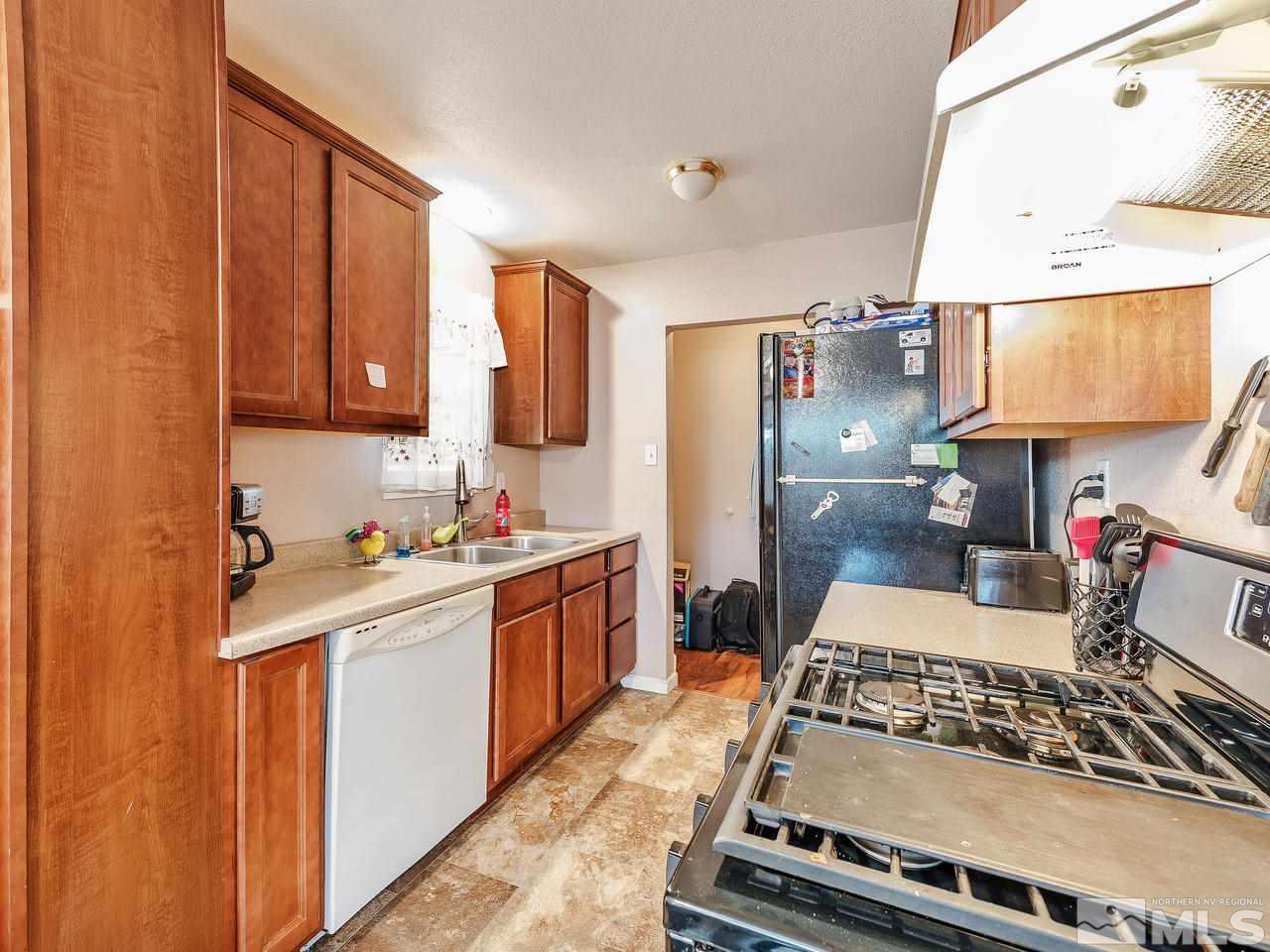 650 Lancaster Drive, Unit LANCASTER Reno, NV 89506 - Photo 4 of 16 Photo 4