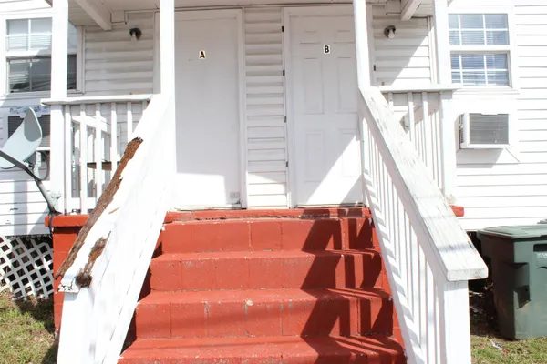 $90,000 | 824 Golden Street, Unit A & B, Tallahassee, FL 32304