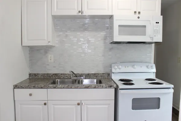 $90,000 | 824 Golden Street, Unit A & B, Tallahassee, FL 32304