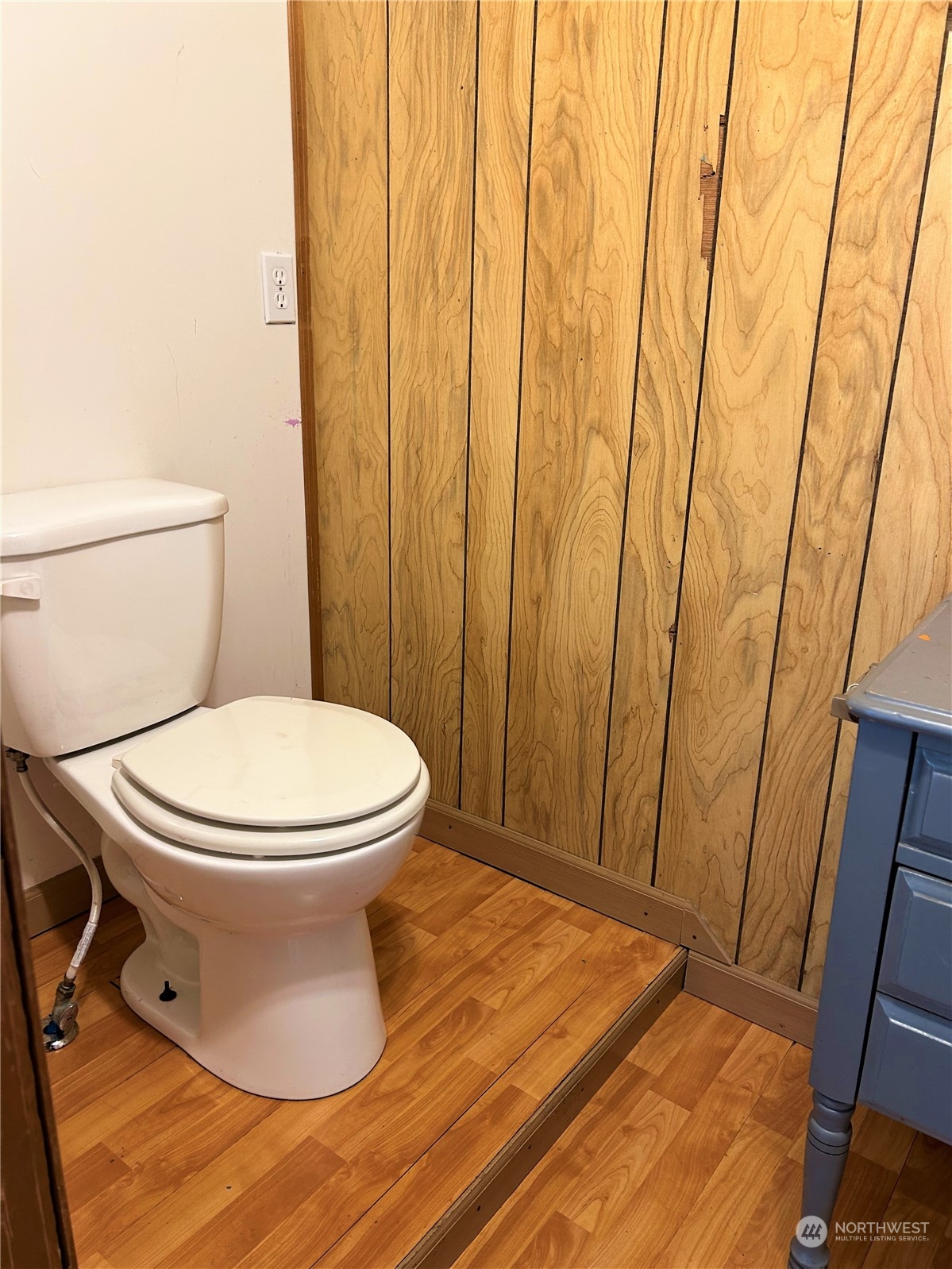 8145 183rd Avenue Southwest Rochester, WA 98579 - Photo 26 of 33 a bathroom with a toilet and a shower curtain