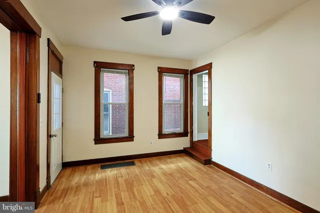 $1,130 | 113 Grand Avenue, Cumberland, MD 21502