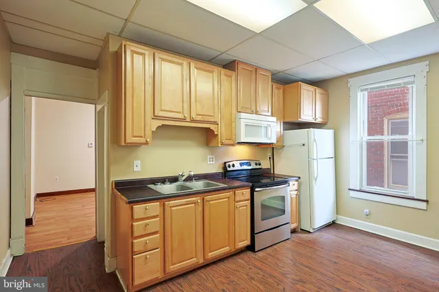 $1,130 | 113 Grand Avenue, Cumberland, MD 21502
