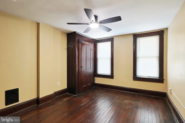 $1,130 | 113 Grand Avenue, Cumberland, MD 21502