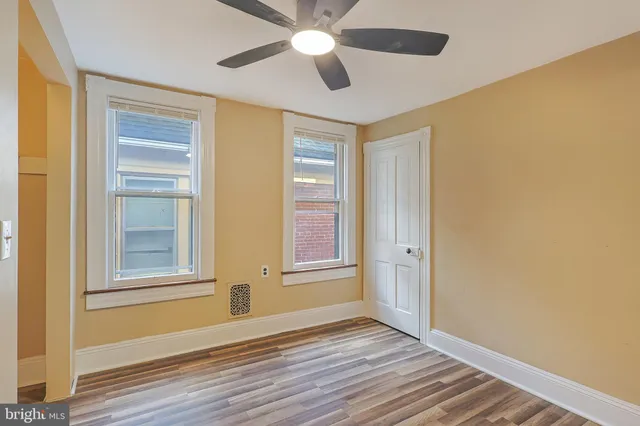 $1,130 | 113 Grand Avenue, Cumberland, MD 21502