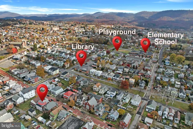 $1,130 | 113 Grand Avenue, Cumberland, MD 21502