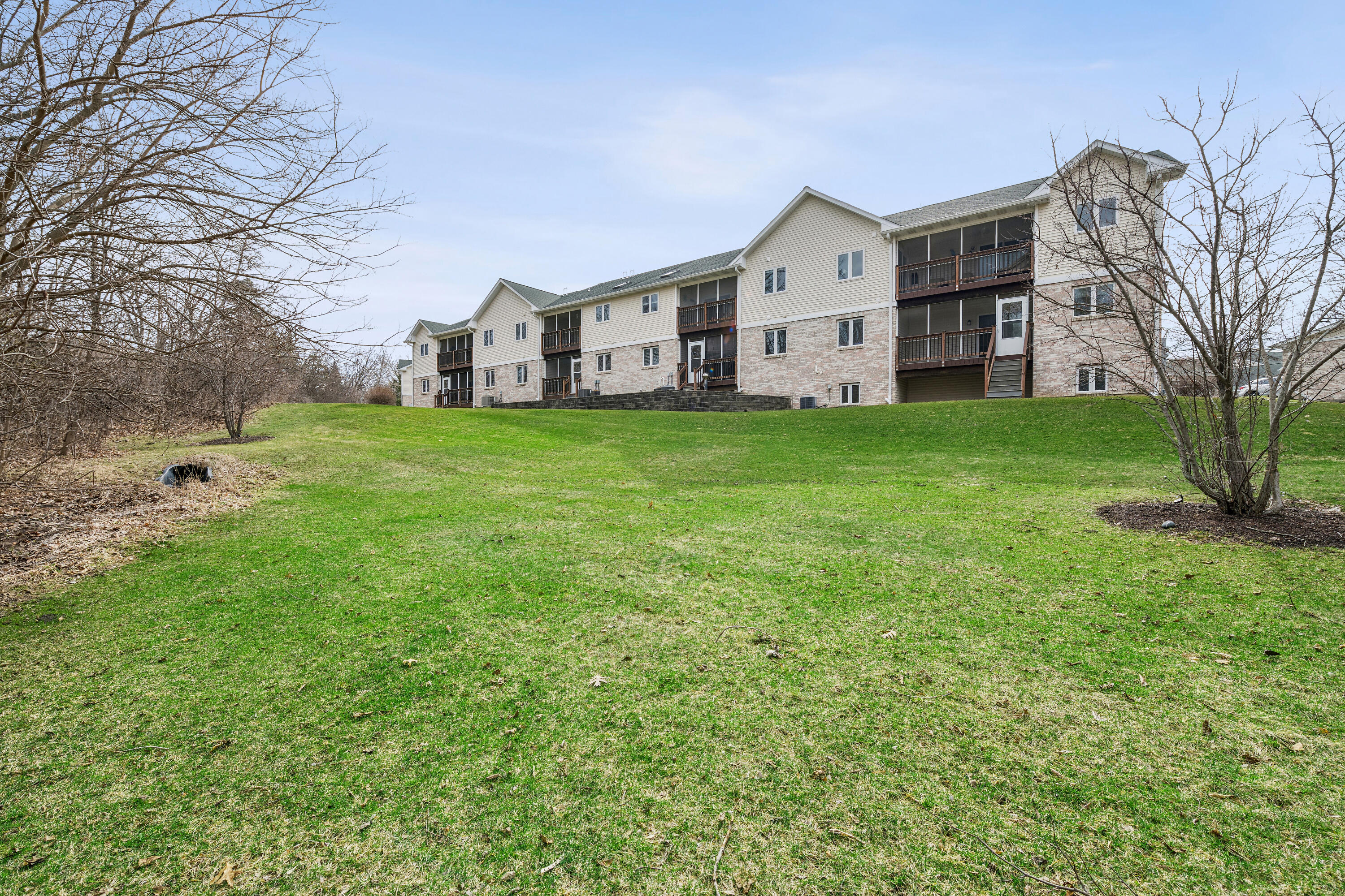 91 Potawatomi Road, Unit L 111 Williams Bay, WI 53191 - Photo 14 of 17 Back of home