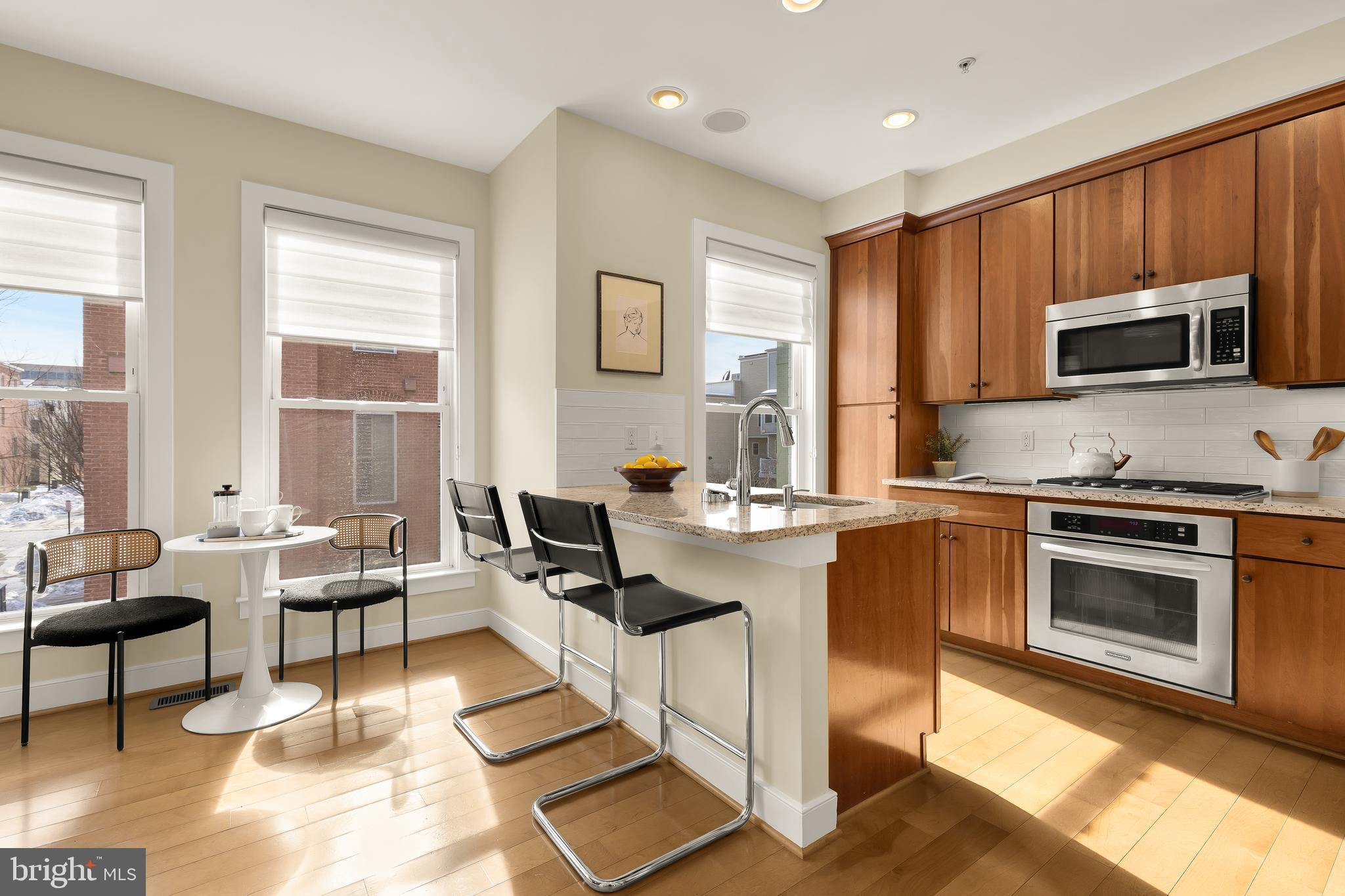 907 3rd Place Southeast Washington, DC 20003 - Photo 10 of 38 Sensational kitchen