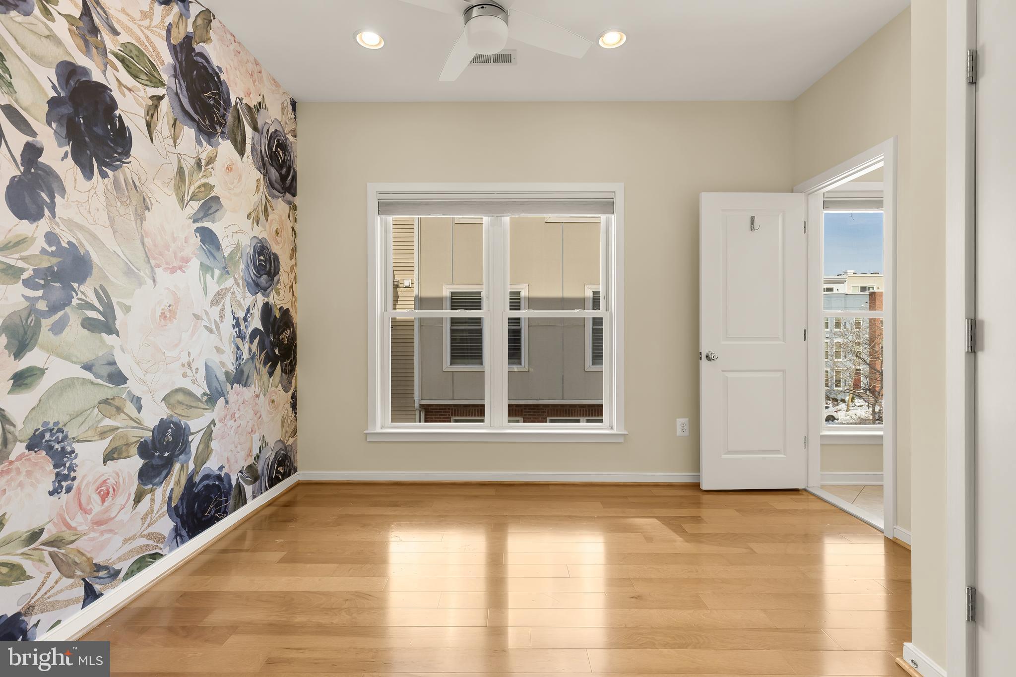 907 3rd Place Southeast Washington, DC 20003 - Photo 23 of 38 Suite 2 on upper level