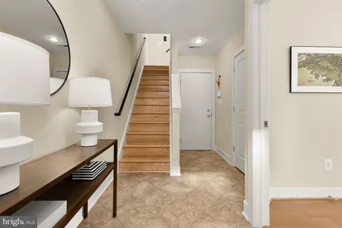 $1,249,000 | 907 3rd Place Southeast, Washington, DC 20003