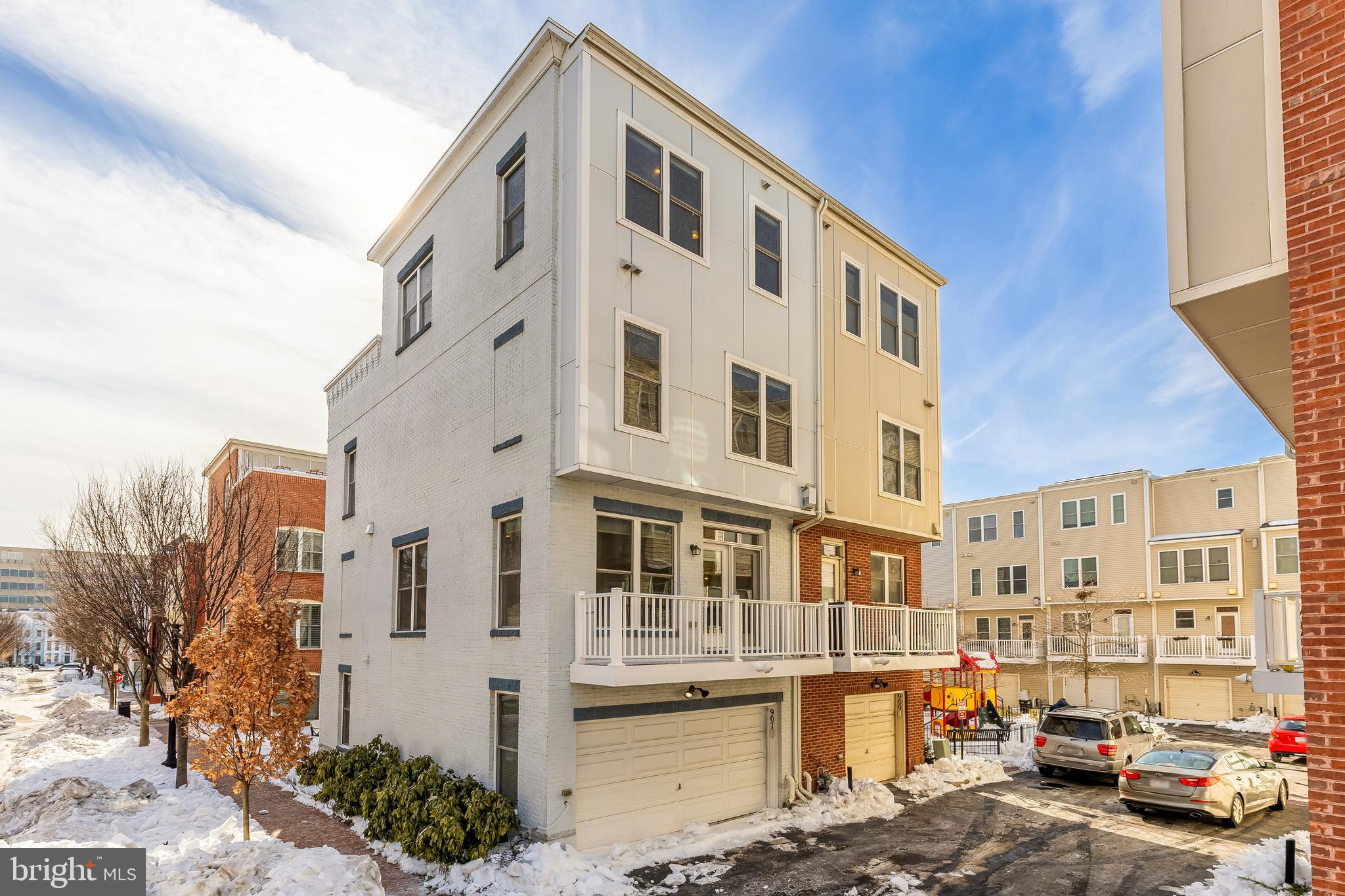 907 3rd Place Southeast Washington, DC 20003 - Photo 37 of 38 Garage parking