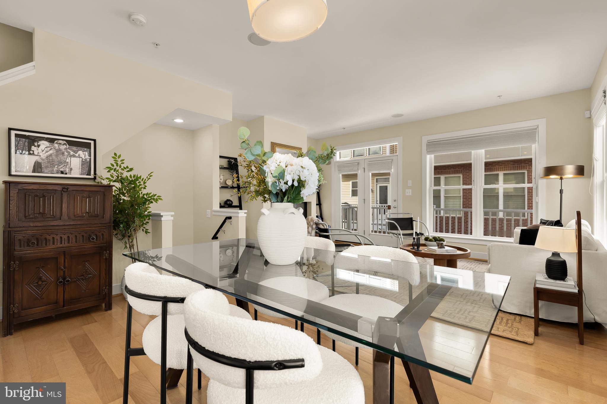 907 3rd Place Southeast Washington, DC 20003 - Photo 9 of 38 Dining area view 3