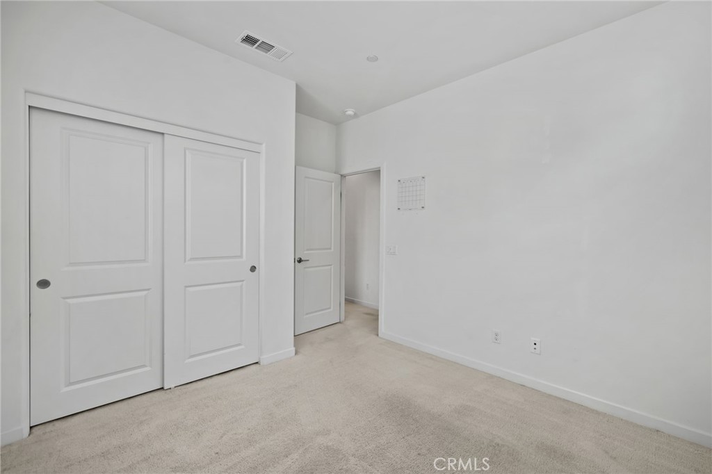 9463 Retreat Place Rancho Cucamonga, CA 91730 - Photo 22 of 37 a view of an empty room