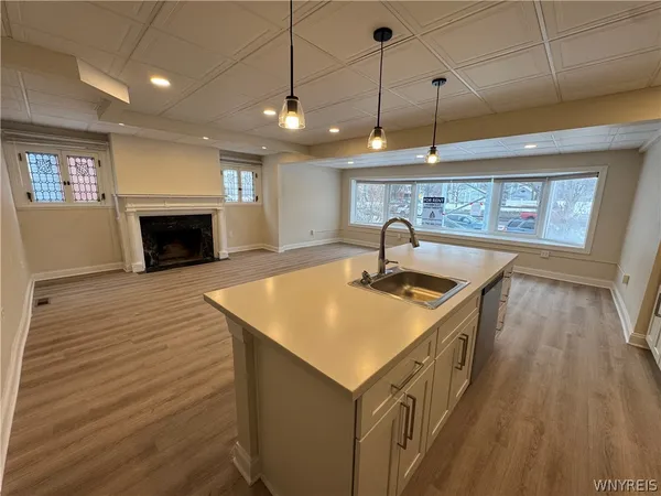 $2,095 | 107 Humboldt Parkway, Unit A, Buffalo, NY 14214