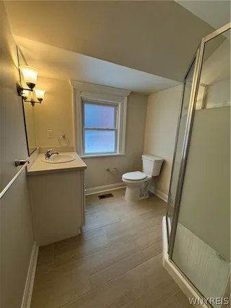 $2,095 | 107 Humboldt Parkway, Unit A, Buffalo, NY 14214