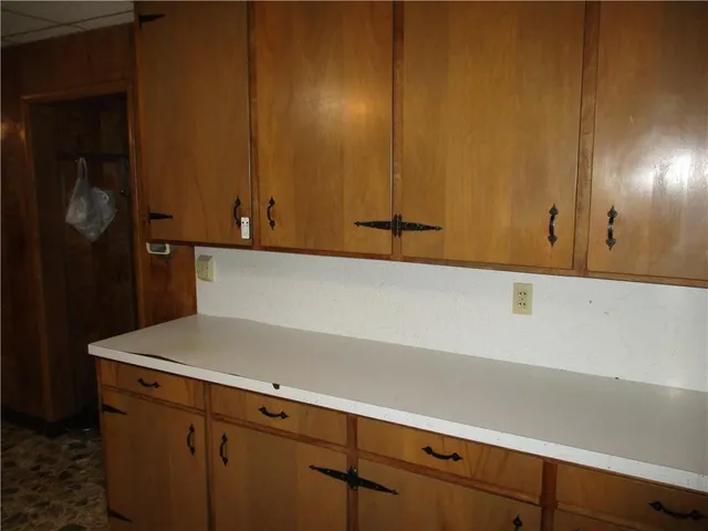 $299,000 | 830 West Elm Street, Columbus, KS 66725